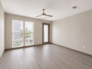 1111 N Durham Drive 237, Houston, TX 77008