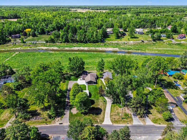 777 Quillett Drive, Beaverton, MI 48612