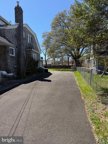 310 WYNNEWOOD AVE, Croydon, PA 19021