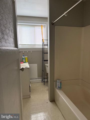 310 WYNNEWOOD AVE, Croydon, PA 19021