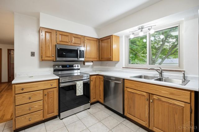 9032 Oak Drive, Loveland, OH 45140