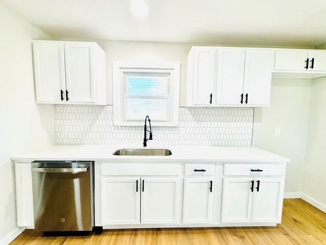 811 NW 12th St, Andrews, TX 79714