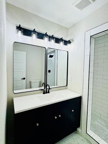 811 NW 12th St, Andrews, TX 79714