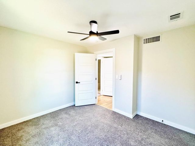 811 NW 12th St, Andrews, TX 79714