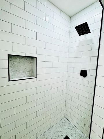 811 NW 12th St, Andrews, TX 79714