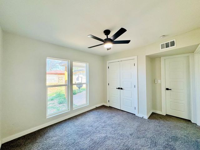 811 NW 12th St, Andrews, TX 79714