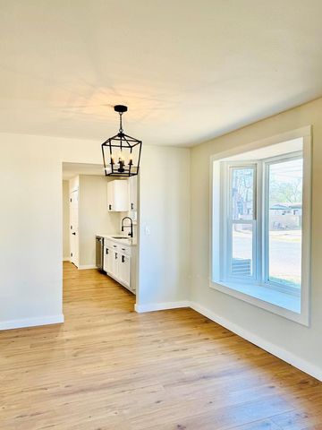 811 NW 12th St, Andrews, TX 79714