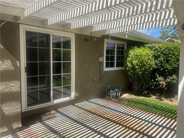 22932 Beech Creek, Valencia, CA 91354