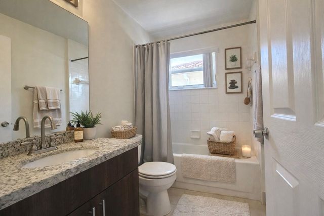 1116 SW 180 Terrace, Pembroke Pines, FL 33029