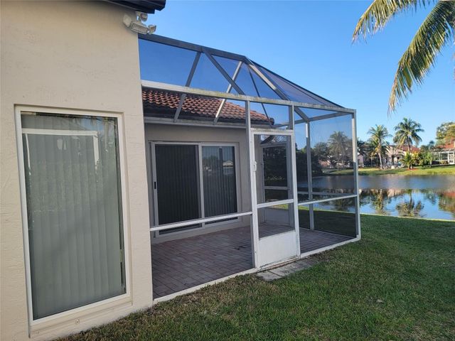 1116 SW 180 Terrace, Pembroke Pines, FL 33029