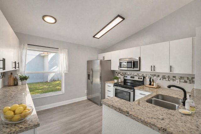 1116 SW 180 Terrace, Pembroke Pines, FL 33029