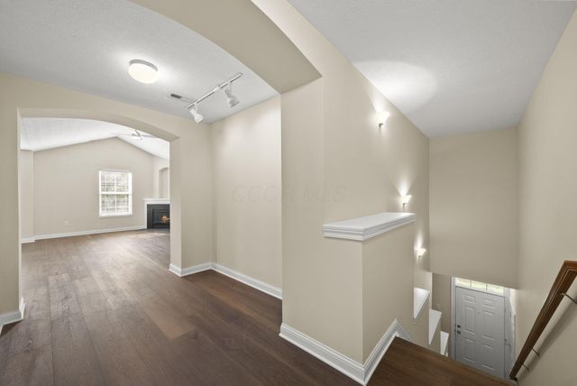 4202 Colister Drive, 9, Dublin, OH 43016