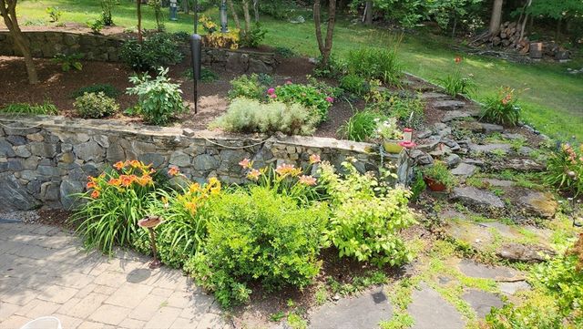 7 Tree Top Way, Methuen, MA 01844