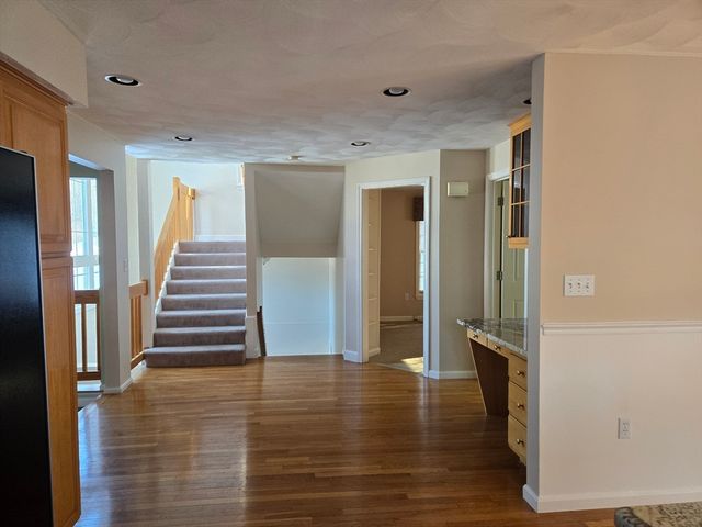 7 Tree Top Way, Methuen, MA 01844