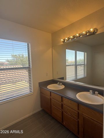 2448 E HAZELTINE Way, Chandler, AZ 85249
