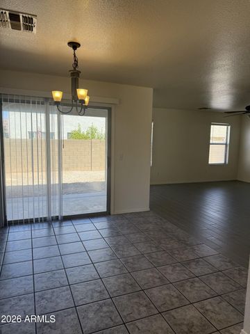 2448 E HAZELTINE Way, Chandler, AZ 85249