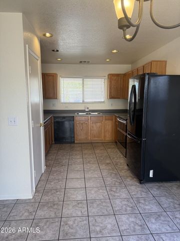 2448 E HAZELTINE Way, Chandler, AZ 85249