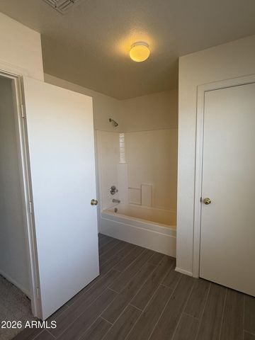 2448 E HAZELTINE Way, Chandler, AZ 85249