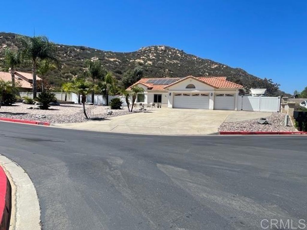 346 Hunter Court, Alpine, CA 91901