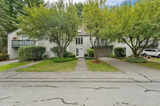 30 Woodland Park Dr 30, Haverhill, MA 01830