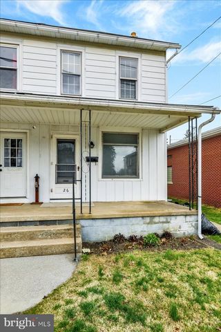 26 S CHURCH ST, Robesonia, PA 19551
