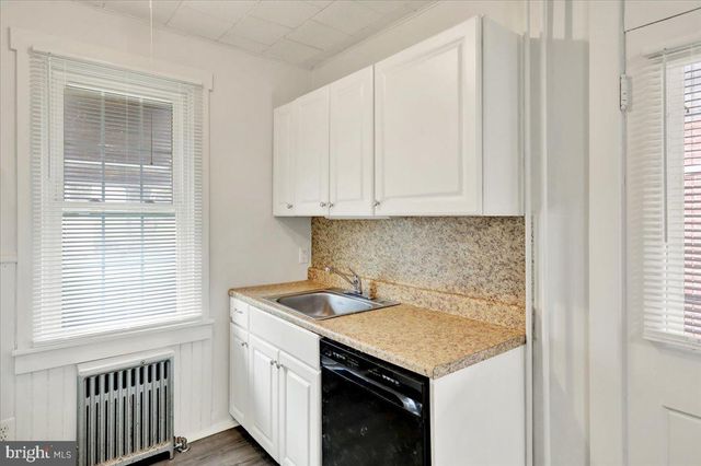 26 S CHURCH ST, Robesonia, PA 19551