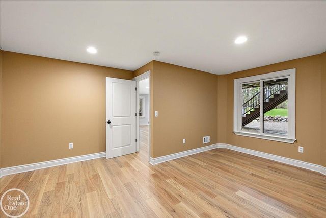 170 Fern Drive, Addison Twp, MI 48367