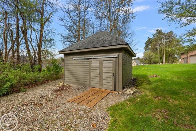 170 Fern Drive, Addison Twp, MI 48367