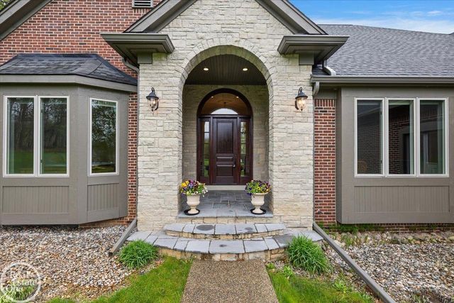 170 Fern Drive, Addison Twp, MI 48367