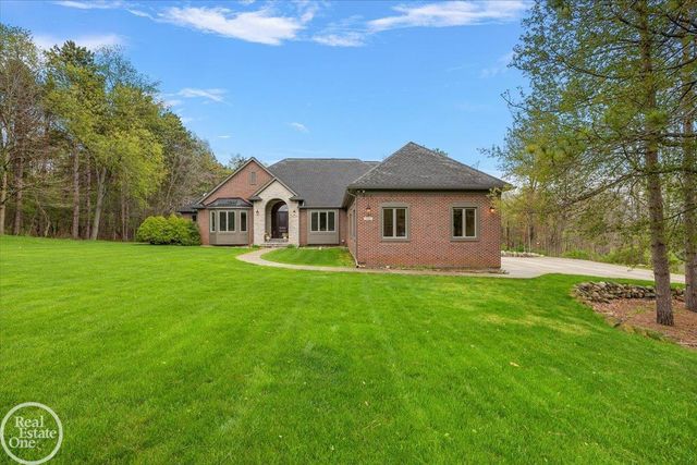 170 Fern Drive, Addison Twp, MI 48367