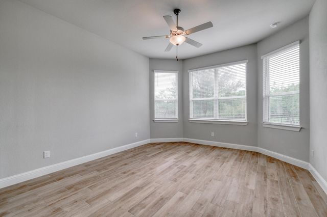 359 Raptor Beak WAY, Cedar Creek, TX 78612