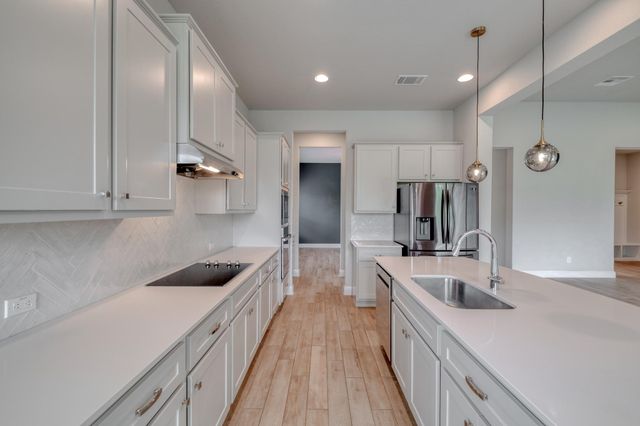 359 Raptor Beak WAY, Cedar Creek, TX 78612