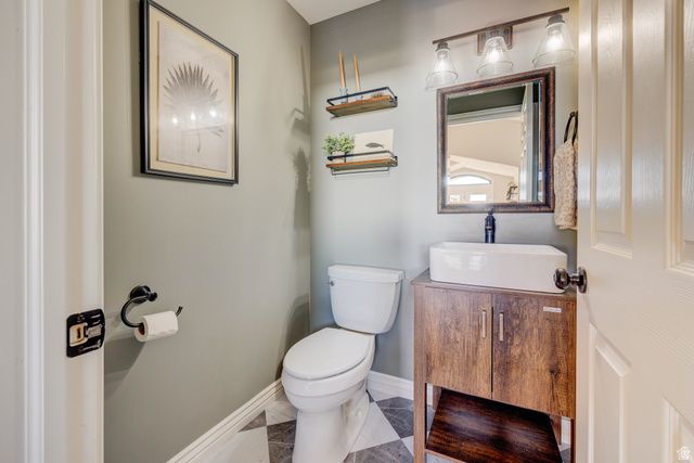 1138 IRONWOOD CIR, North Salt Lake, UT 84054