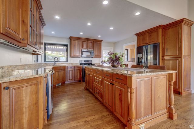 1138 IRONWOOD CIR, North Salt Lake, UT 84054