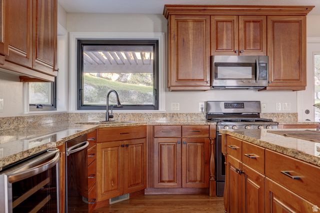 1138 IRONWOOD CIR, North Salt Lake, UT 84054