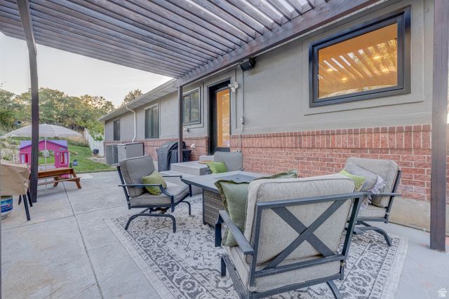 1138 IRONWOOD CIR, North Salt Lake, UT 84054