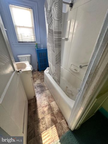 8019 RYERS AVE, Philadelphia, PA 19111
