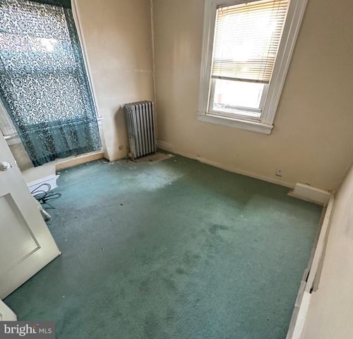 8019 RYERS AVE, Philadelphia, PA 19111