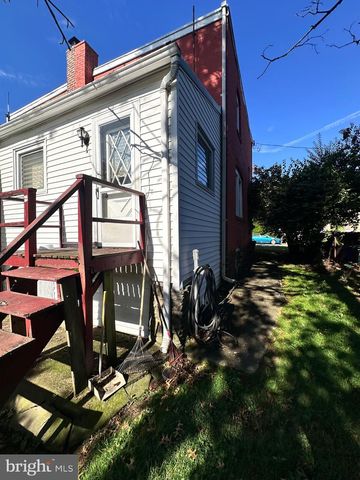 8019 RYERS AVE, Philadelphia, PA 19111