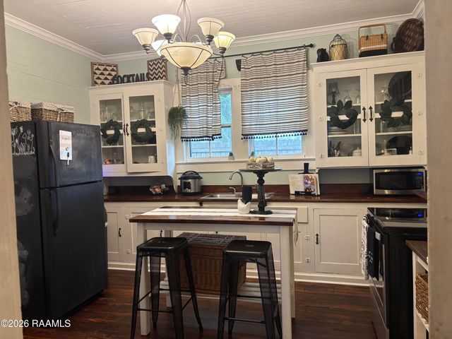 914 S Main Street, Breaux Bridge, LA 70517