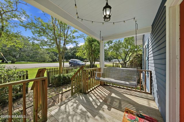 914 S Main Street, Breaux Bridge, LA 70517