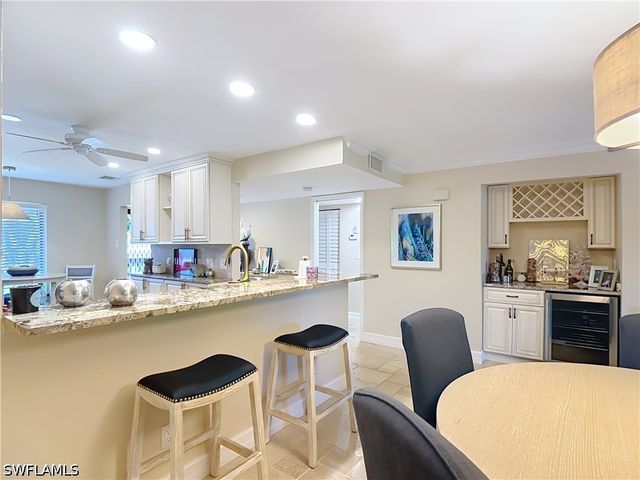 800 MISTY PINES CIR 202, Naples, FL 34105
