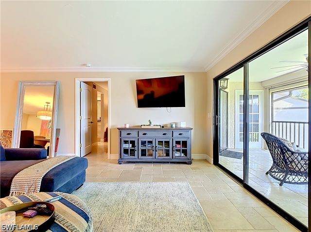800 MISTY PINES CIR 202, Naples, FL 34105