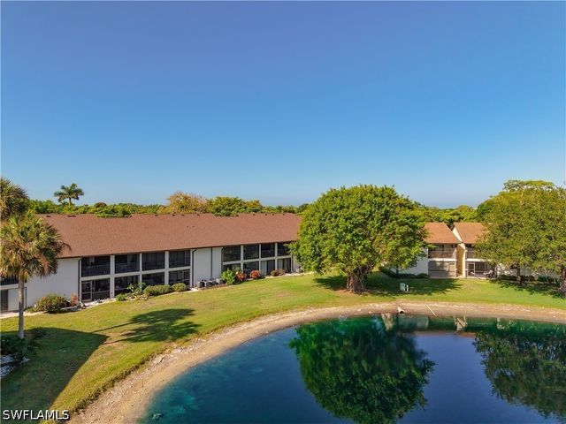 800 MISTY PINES CIR 202, Naples, FL 34105
