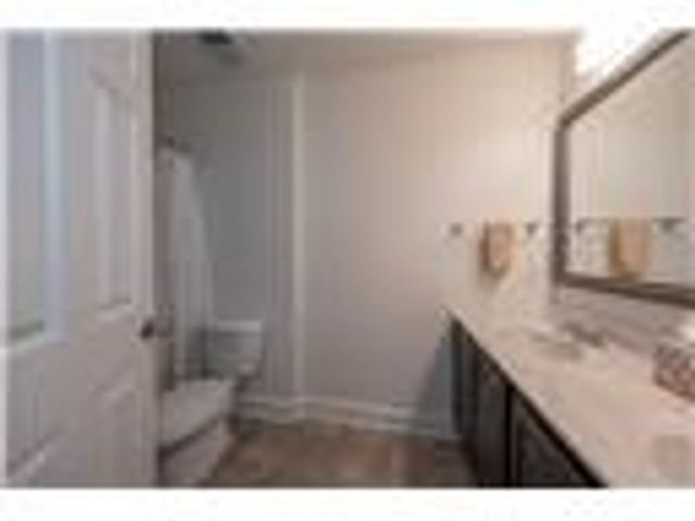 438 White Pine Ln, Economy, PA 15005