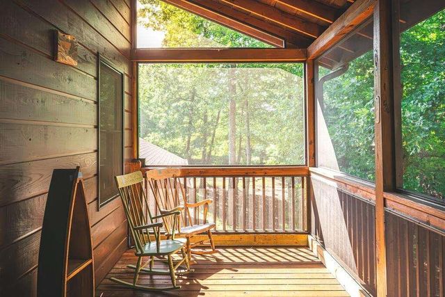72 Gibbs Trail, Mineral Bluff, GA 30559