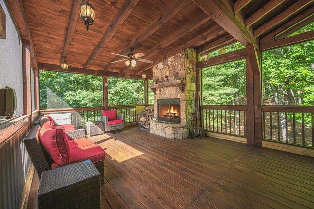 72 Gibbs Trail, Mineral Bluff, GA 30559