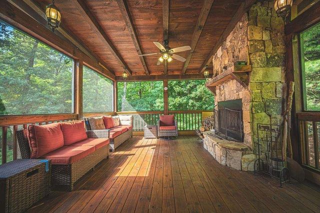 72 Gibbs Trail, Mineral Bluff, GA 30559