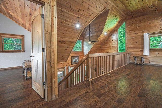 72 Gibbs Trail, Mineral Bluff, GA 30559