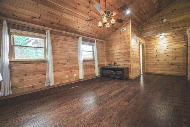 72 Gibbs Trail, Mineral Bluff, GA 30559